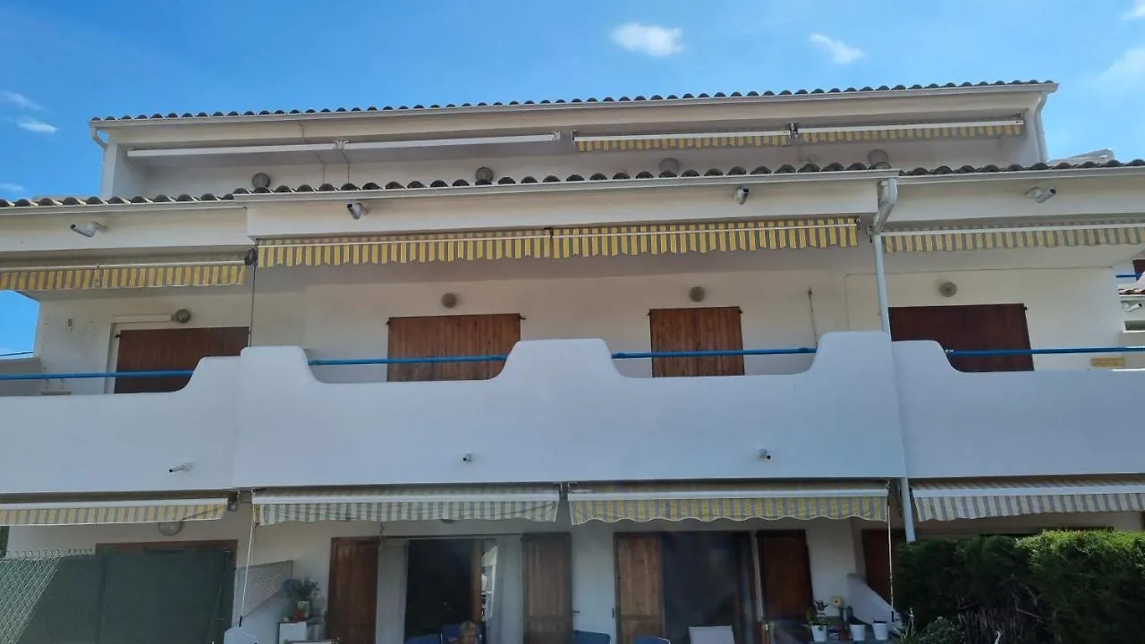 Apartamento familiar con piscina y wifi L' Escala