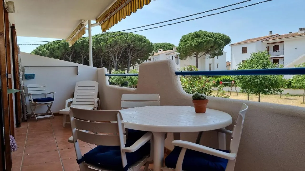 Apartamento familiar con piscina y wifi L' Escala España