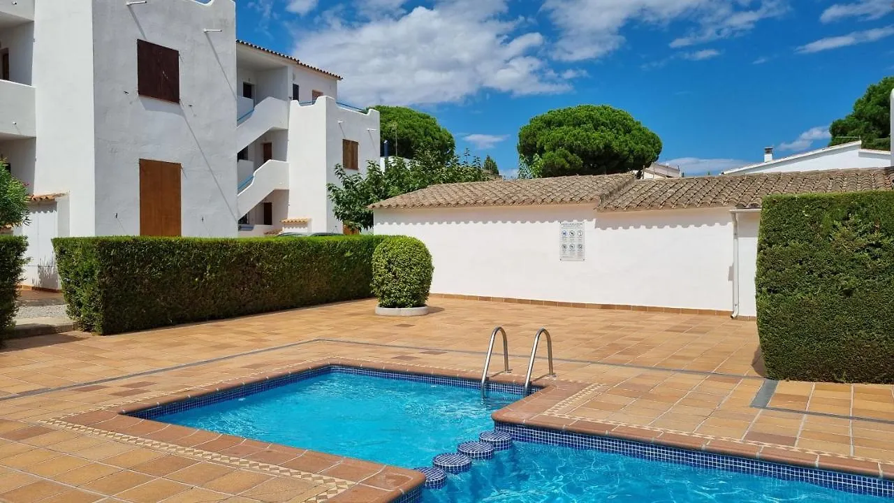 Apartment Apartamento Familiar Con Piscina Y Wifi L'Escala Spain